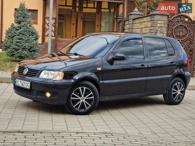 Черный Фольксваген Поло, объемом двигателя 1 л и пробегом 281 тыс. км за 2500 $, фото 1 на Automoto.ua