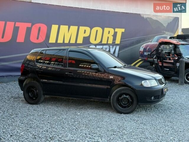 Черный Фольксваген Поло, объемом двигателя 1 л и пробегом 281 тыс. км за 2000 $, фото 1 на Automoto.ua