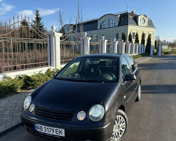 Черный Фольксваген Поло, объемом двигателя 1.2 л и пробегом 243 тыс. км за 2900 $, фото 1 на Automoto.ua