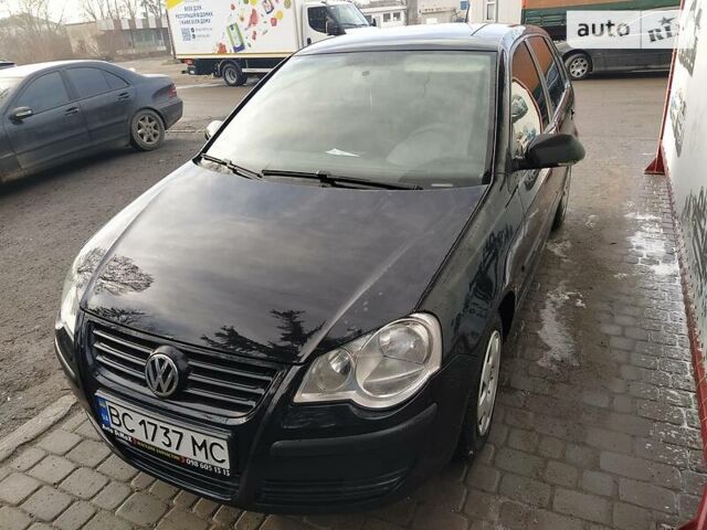 Черный Фольксваген Поло, объемом двигателя 1.2 л и пробегом 199 тыс. км за 3900 $, фото 1 на Automoto.ua