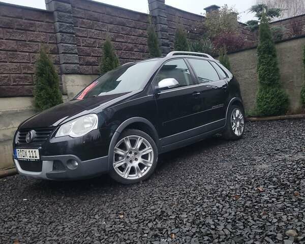 Чорний Фольксваген Поло, об'ємом двигуна 1.6 л та пробігом 185 тис. км за 5700 $, фото 1 на Automoto.ua