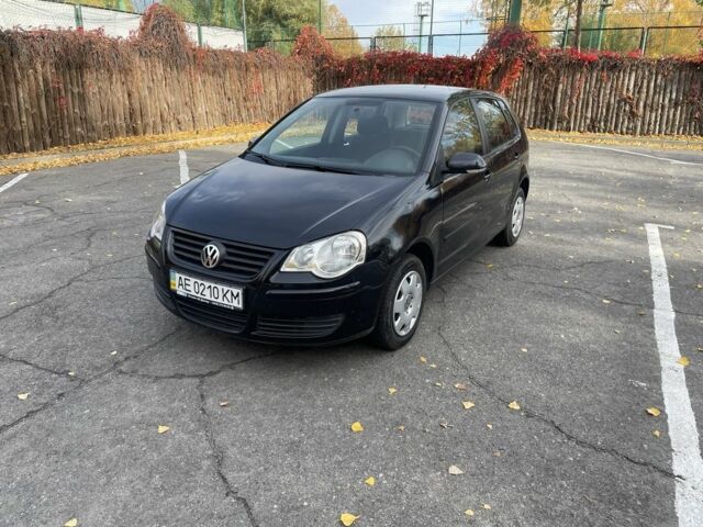 Чорний Фольксваген Поло, об'ємом двигуна 1.4 л та пробігом 114 тис. км за 6499 $, фото 1 на Automoto.ua