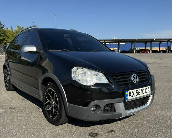 Черный Фольксваген Поло, объемом двигателя 1.42 л и пробегом 273 тыс. км за 5600 $, фото 1 на Automoto.ua