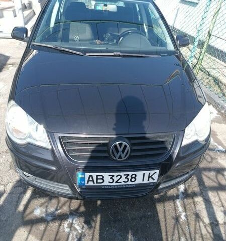 Черный Фольксваген Поло, объемом двигателя 1.39 л и пробегом 223 тыс. км за 6200 $, фото 1 на Automoto.ua