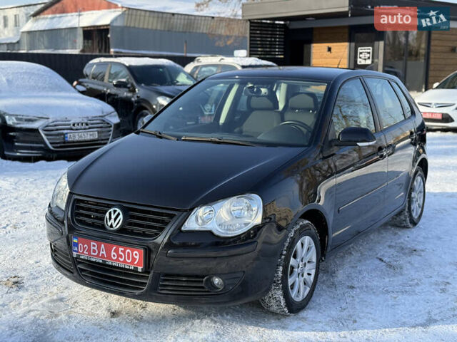 Чорний Фольксваген Поло, об'ємом двигуна 1.4 л та пробігом 199 тис. км за 7350 $, фото 1 на Automoto.ua
