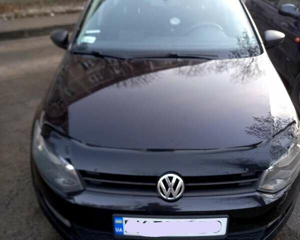 Черный Фольксваген Поло, объемом двигателя 1.2 л и пробегом 250 тыс. км за 5500 $, фото 1 на Automoto.ua
