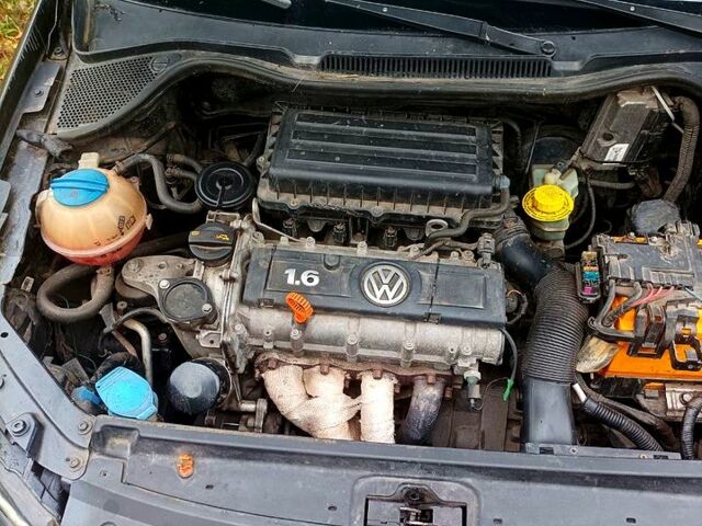 Чорний Фольксваген Поло, об'ємом двигуна 1.6 л та пробігом 270 тис. км за 5500 $, фото 1 на Automoto.ua