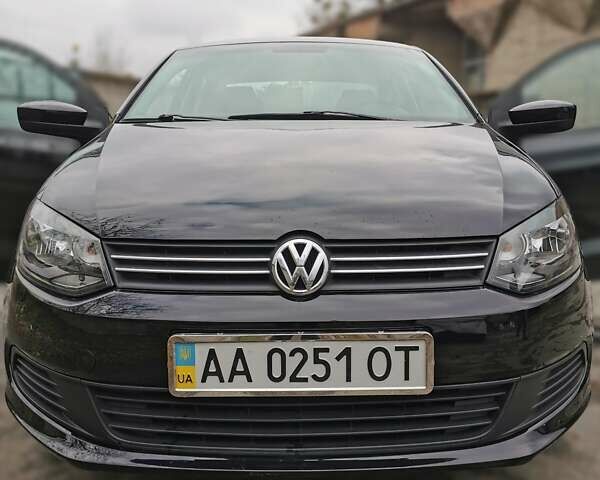 Черный Фольксваген Поло, объемом двигателя 1.6 л и пробегом 109 тыс. км за 7500 $, фото 1 на Automoto.ua