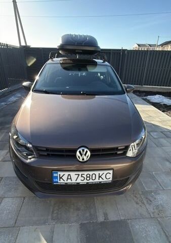 Коричневий Фольксваген Поло, об'ємом двигуна 1.39 л та пробігом 61 тис. км за 10200 $, фото 1 на Automoto.ua