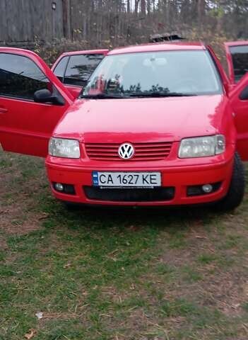 Красный Фольксваген Поло, объемом двигателя 1.4 л и пробегом 277 тыс. км за 3800 $, фото 1 на Automoto.ua