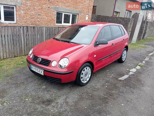 Красный Фольксваген Поло, объемом двигателя 1.4 л и пробегом 216 тыс. км за 4950 $, фото 1 на Automoto.ua