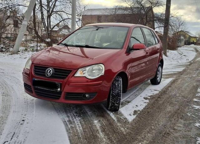 Червоний Фольксваген Поло, об'ємом двигуна 1.4 л та пробігом 220 тис. км за 4100 $, фото 1 на Automoto.ua