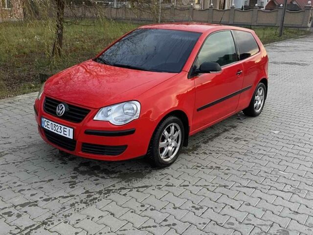 Червоний Фольксваген Поло, об'ємом двигуна 1.2 л та пробігом 159 тис. км за 3900 $, фото 1 на Automoto.ua