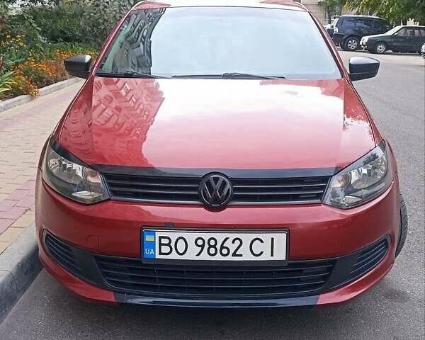 Красный Фольксваген Поло, объемом двигателя 1.6 л и пробегом 172 тыс. км за 6300 $, фото 1 на Automoto.ua