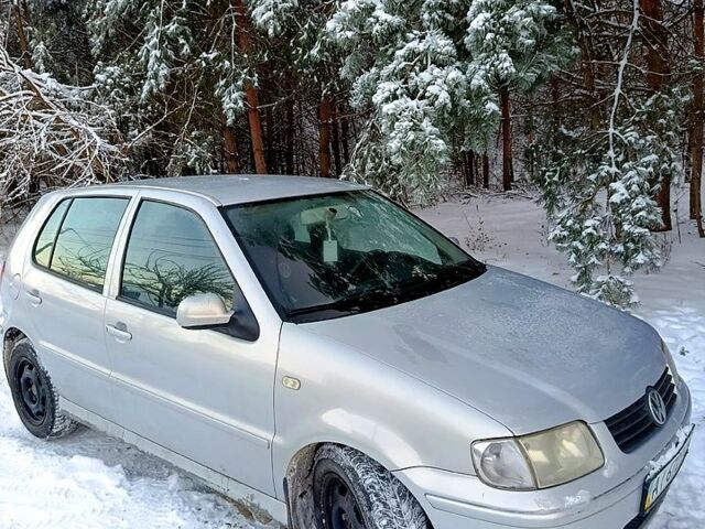 Сірий Фольксваген Поло, об'ємом двигуна 1.4 л та пробігом 241 тис. км за 3250 $, фото 1 на Automoto.ua