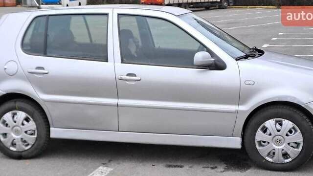 Серый Фольксваген Поло, объемом двигателя 1.4 л и пробегом 202 тыс. км за 4000 $, фото 1 на Automoto.ua
