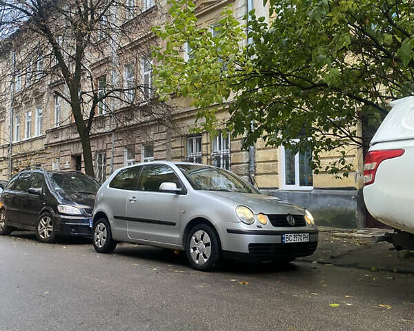 Серый Фольксваген Поло, объемом двигателя 1.39 л и пробегом 256 тыс. км за 2750 $, фото 1 на Automoto.ua