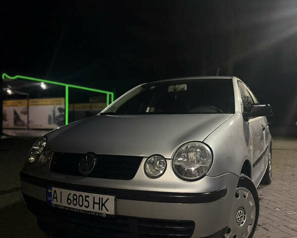 Серый Фольксваген Поло, объемом двигателя 1.4 л и пробегом 251 тыс. км за 3750 $, фото 1 на Automoto.ua