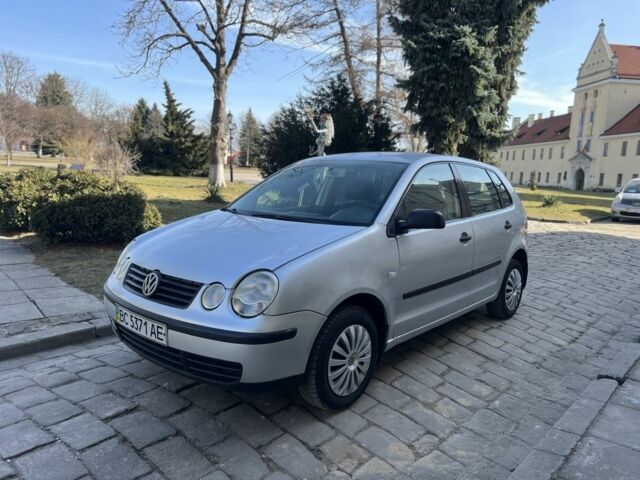 Серый Фольксваген Поло, объемом двигателя 1.4 л и пробегом 299 тыс. км за 2549 $, фото 1 на Automoto.ua