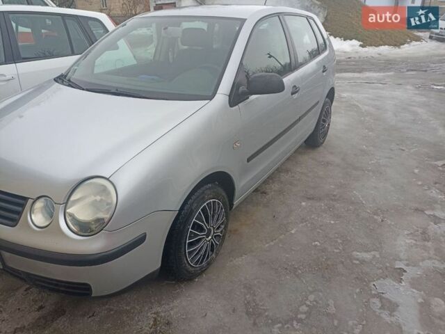 Серый Фольксваген Поло, объемом двигателя 1.2 л и пробегом 217 тыс. км за 3700 $, фото 1 на Automoto.ua