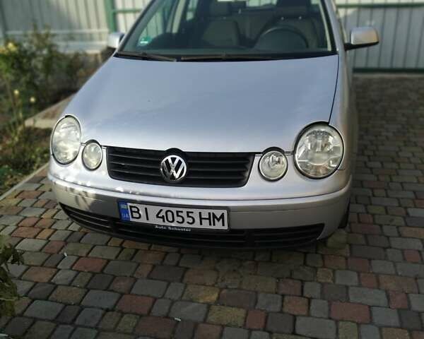 Серый Фольксваген Поло, объемом двигателя 1.39 л и пробегом 140 тыс. км за 4200 $, фото 1 на Automoto.ua