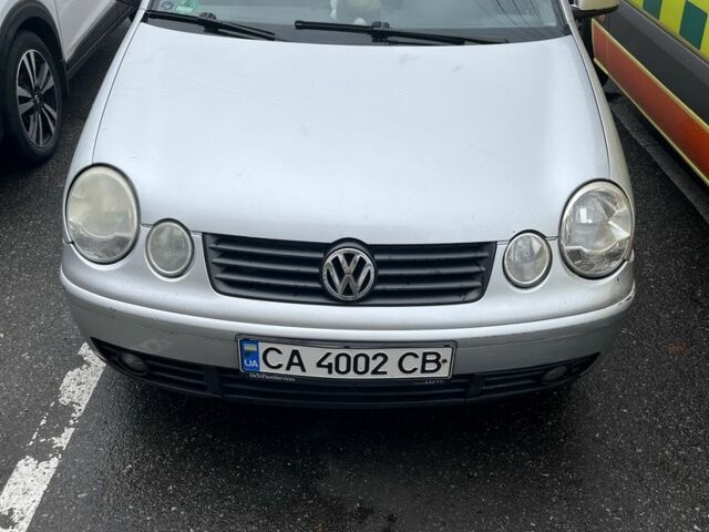 Серый Фольксваген Поло, объемом двигателя 1.2 л и пробегом 220 тыс. км за 4500 $, фото 1 на Automoto.ua