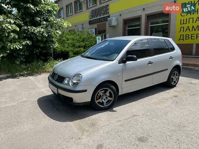 Сірий Фольксваген Поло, об'ємом двигуна 1.39 л та пробігом 220 тис. км за 3000 $, фото 1 на Automoto.ua