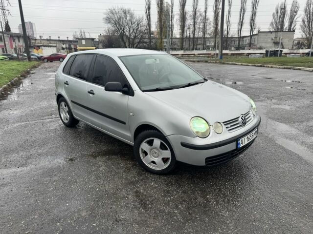 Серый Фольксваген Поло, объемом двигателя 1.4 л и пробегом 301 тыс. км за 3950 $, фото 1 на Automoto.ua