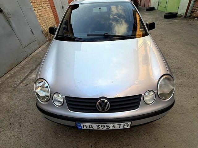 Серый Фольксваген Поло, объемом двигателя 1.4 л и пробегом 210 тыс. км за 3650 $, фото 1 на Automoto.ua