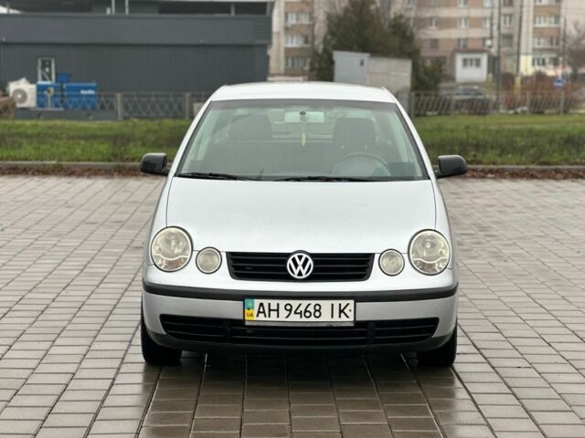 Серый Фольксваген Поло, объемом двигателя 1.2 л и пробегом 120 тыс. км за 3550 $, фото 1 на Automoto.ua