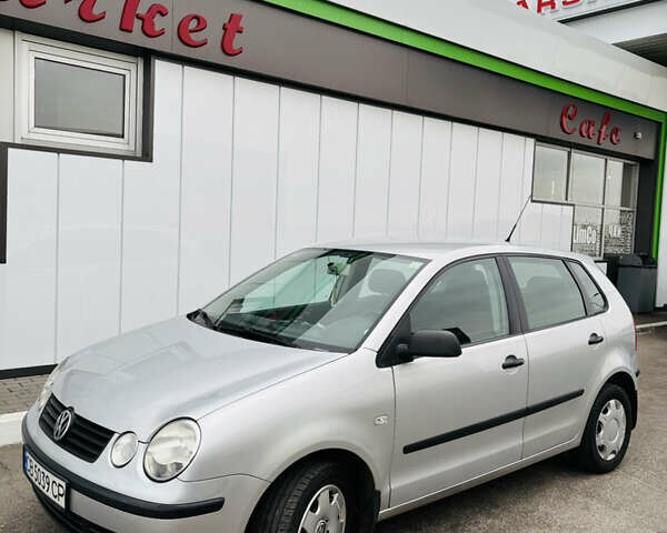 Серый Фольксваген Поло, объемом двигателя 1.42 л и пробегом 233 тыс. км за 4300 $, фото 1 на Automoto.ua