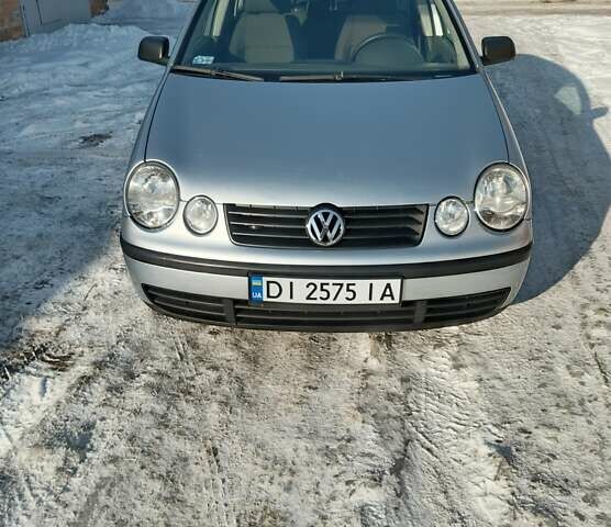Серый Фольксваген Поло, объемом двигателя 1.2 л и пробегом 268 тыс. км за 3650 $, фото 1 на Automoto.ua