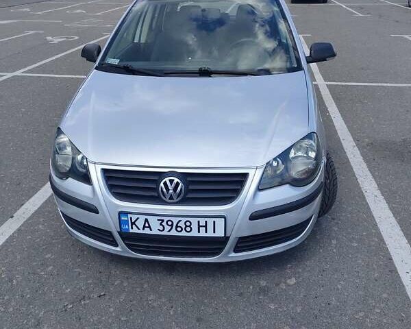 Серый Фольксваген Поло, объемом двигателя 1.9 л и пробегом 273 тыс. км за 4900 $, фото 1 на Automoto.ua