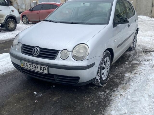 Серый Фольксваген Поло, объемом двигателя 1.4 л и пробегом 200 тыс. км за 2950 $, фото 1 на Automoto.ua