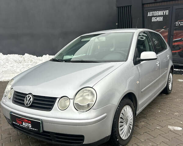 Серый Фольксваген Поло, объемом двигателя 1.2 л и пробегом 215 тыс. км за 3400 $, фото 1 на Automoto.ua
