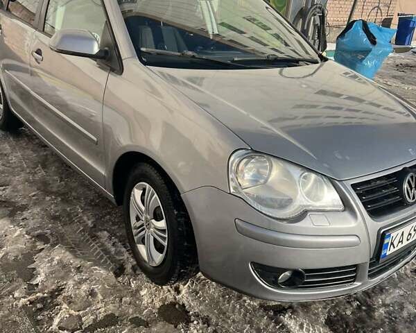 Сірий Фольксваген Поло, об'ємом двигуна 1.39 л та пробігом 162 тис. км за 4250 $, фото 1 на Automoto.ua