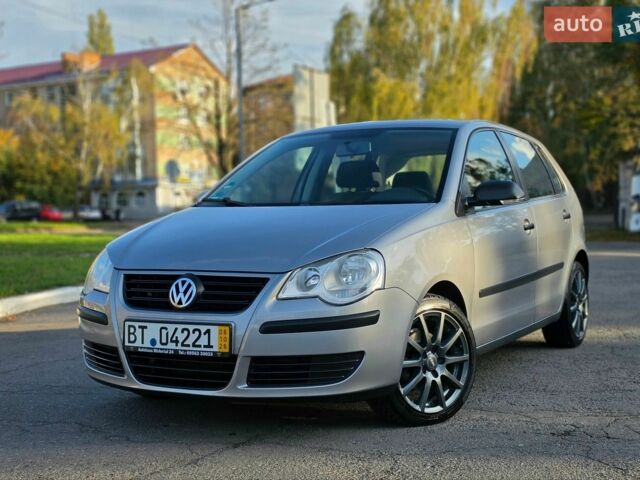Сірий Фольксваген Поло, об'ємом двигуна 1.2 л та пробігом 214 тис. км за 3999 $, фото 1 на Automoto.ua