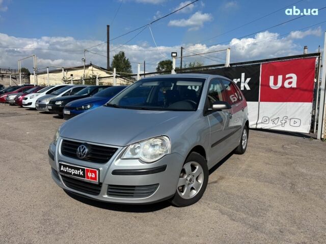 Серый Фольксваген Поло, объемом двигателя 1.2 л и пробегом 125 тыс. км за 4990 $, фото 1 на Automoto.ua
