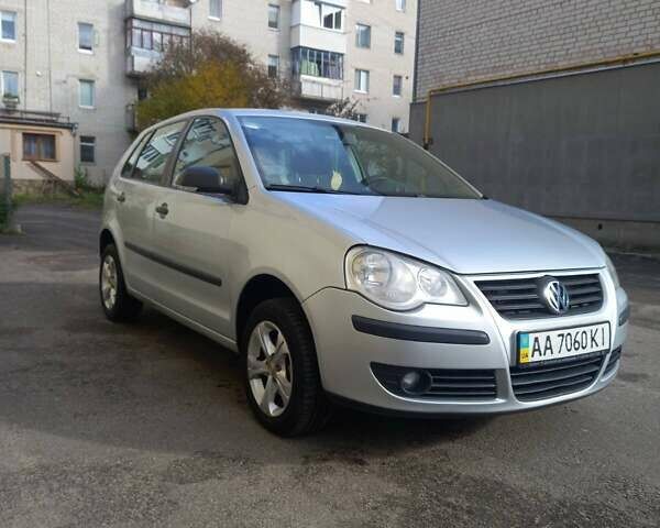 Сірий Фольксваген Поло, об'ємом двигуна 1.39 л та пробігом 271 тис. км за 3900 $, фото 1 на Automoto.ua