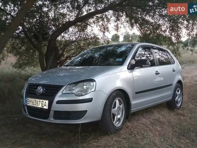 Серый Фольксваген Поло, объемом двигателя 1.2 л и пробегом 325 тыс. км за 4750 $, фото 1 на Automoto.ua