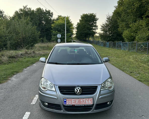 Сірий Фольксваген Поло, об'ємом двигуна 1.6 л та пробігом 168 тис. км за 5000 $, фото 1 на Automoto.ua