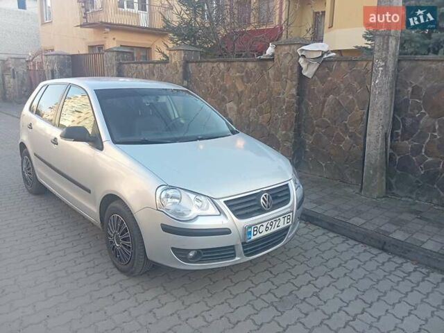 Сірий Фольксваген Поло, об'ємом двигуна 1.39 л та пробігом 215 тис. км за 4500 $, фото 1 на Automoto.ua