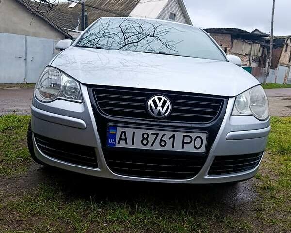 Сірий Фольксваген Поло, об'ємом двигуна 1.39 л та пробігом 267 тис. км за 4200 $, фото 1 на Automoto.ua