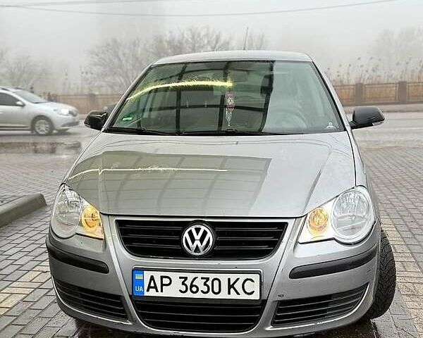 Сірий Фольксваген Поло, об'ємом двигуна 1.4 л та пробігом 23 тис. км за 6000 $, фото 1 на Automoto.ua
