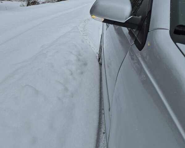 Серый Фольксваген Поло, объемом двигателя 1.4 л и пробегом 206 тыс. км за 5500 $, фото 1 на Automoto.ua