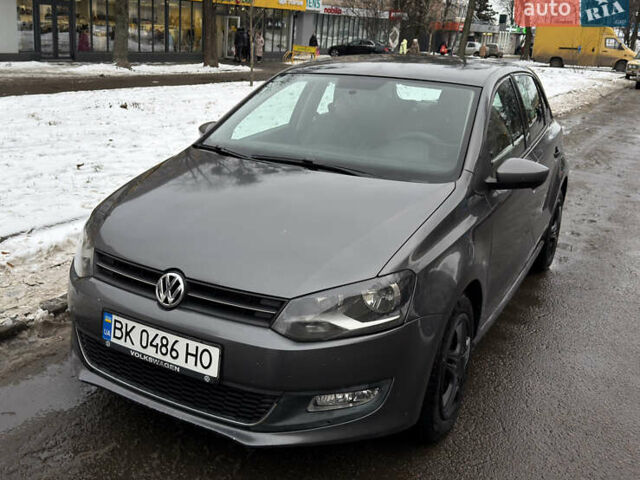 Сірий Фольксваген Поло, об'ємом двигуна 1.6 л та пробігом 195 тис. км за 5800 $, фото 1 на Automoto.ua