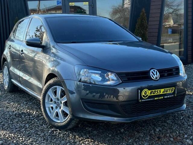 Сірий Фольксваген Поло, об'ємом двигуна 1.2 л та пробігом 175 тис. км за 6800 $, фото 1 на Automoto.ua