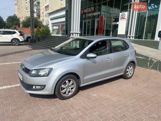 Серый Фольксваген Поло, объемом двигателя 1.39 л и пробегом 132 тыс. км за 6900 $, фото 1 на Automoto.ua