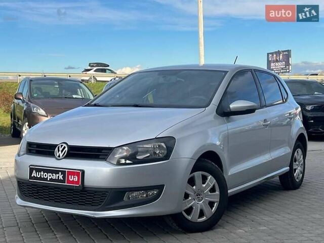 Серый Фольксваген Поло, объемом двигателя 1.4 л и пробегом 195 тыс. км за 6490 $, фото 1 на Automoto.ua