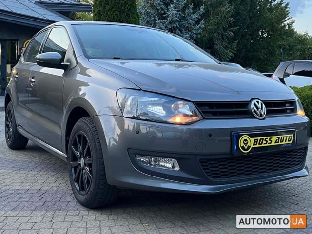 Серый Фольксваген Поло, объемом двигателя 1.4 л и пробегом 115 тыс. км за 7700 $, фото 1 на Automoto.ua